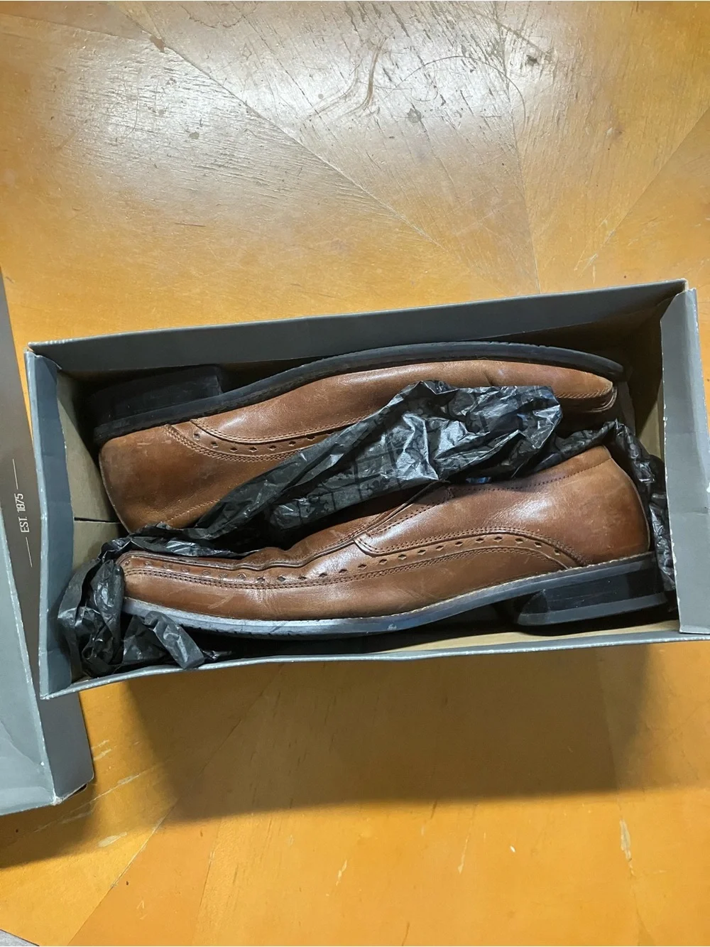Stacy Adams Danton Mens 9 Cognac Leather Square Toe Slip On Loafers Box